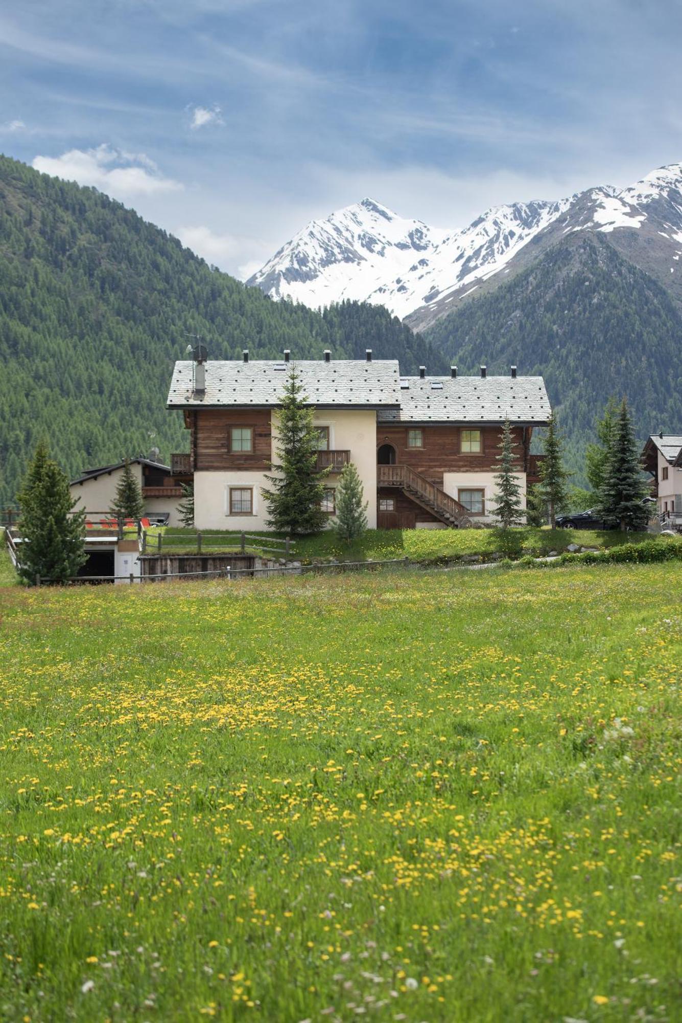 Residence Le Cascate Livigno Exterior foto