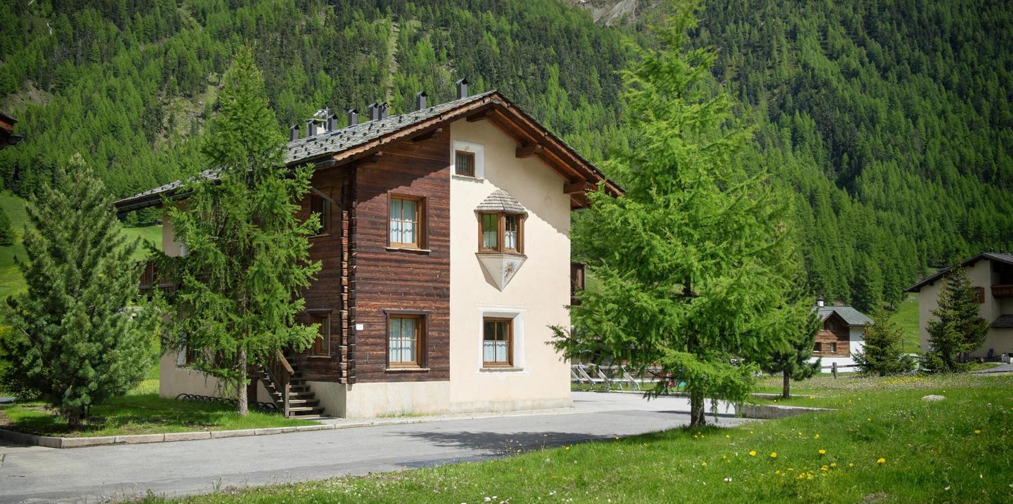 Residence Le Cascate Livigno Exterior foto